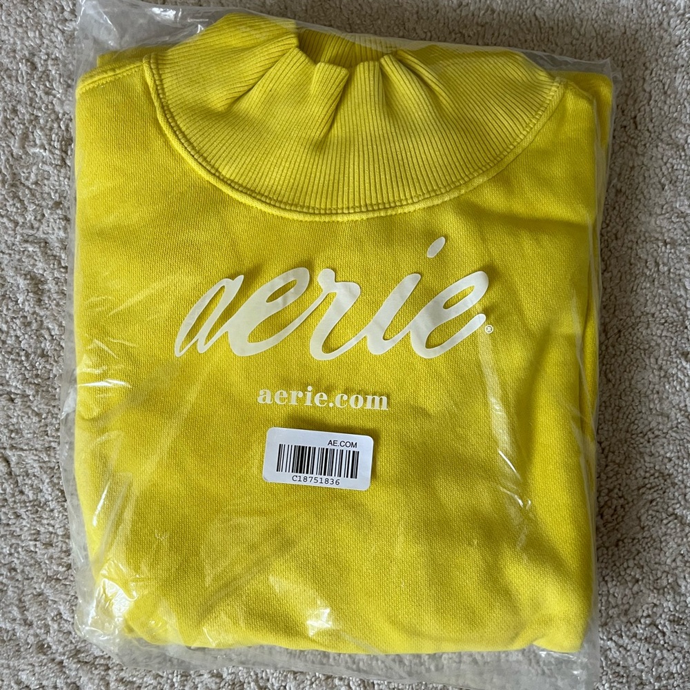Aerie yellow sweatshirt with pockets!  New in package! L